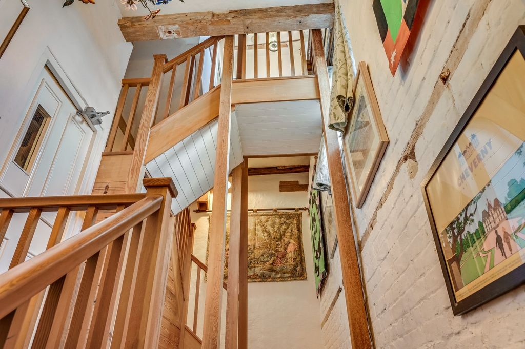 Property photo 3 of 28 Staircase