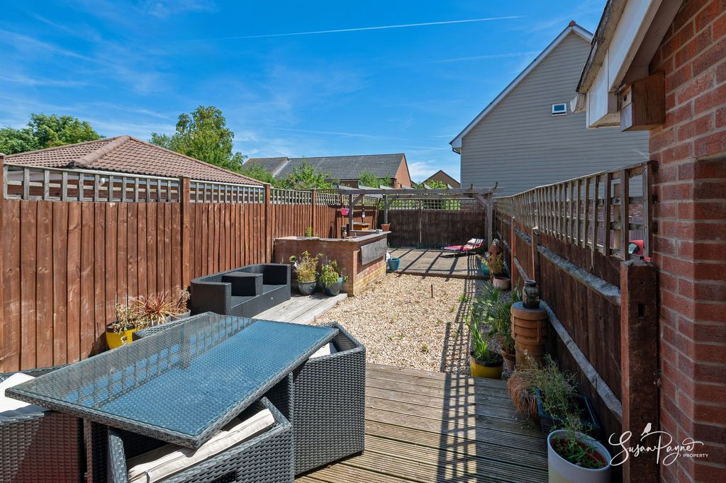 Property photo 2 of 30