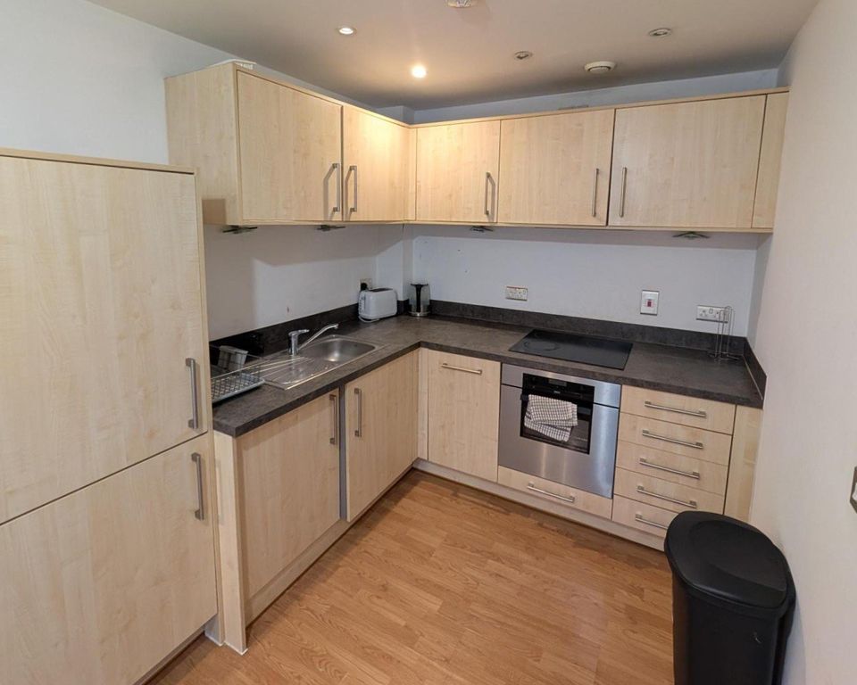 Property photo 2 of 9 Picture No. 13