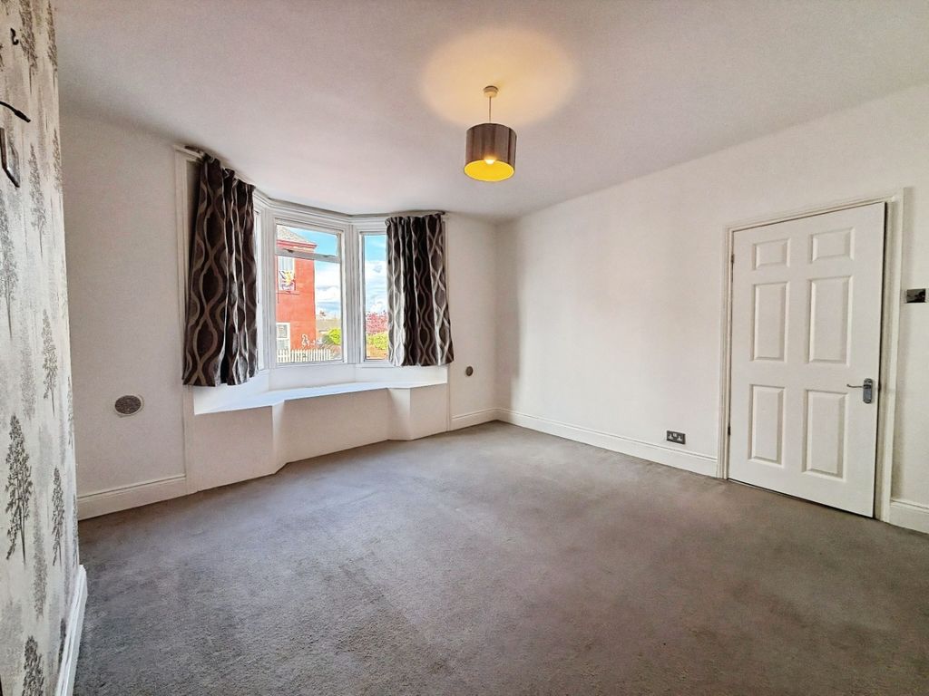 Property photo 3 of 13 5095212