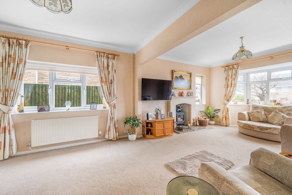 Property photo 3 of 19