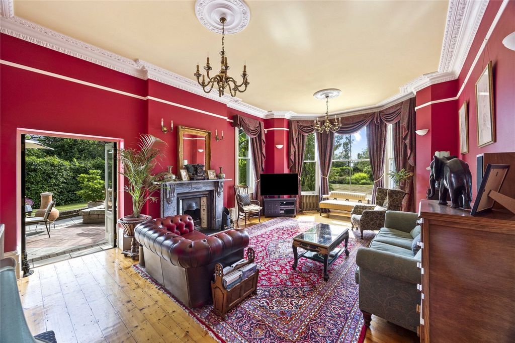 Property photo 3 of 24 Sitting Room