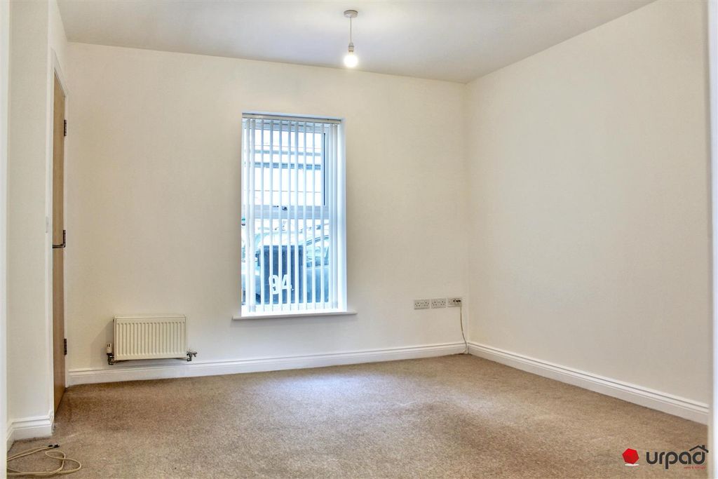 Property photo 2 of 12 Img_1268.Jpg