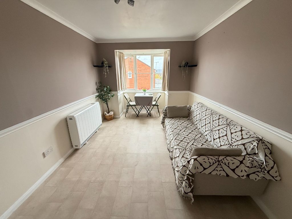 Property photo 2 of 7 5893811
