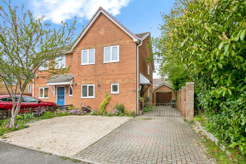 Property photo 1 of 17