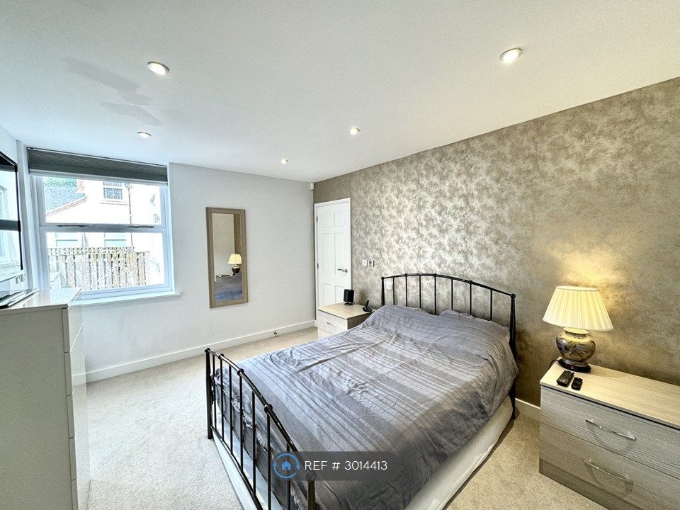 Property photo 2 of 27 Master Bedroom