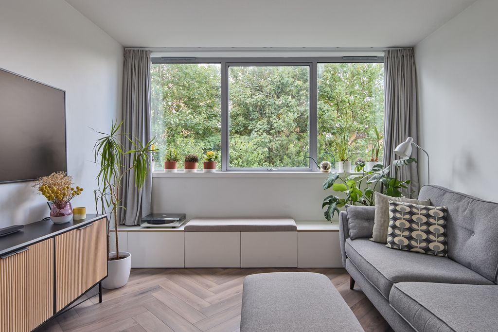Property photo 2 of 20 300387 - Juliet-Murphy-Photography-Claudia-Place-13.Jpg
