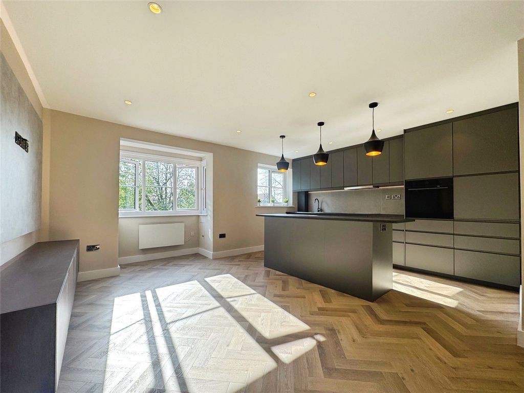 Property photo 2 of 14 Picture No. 09