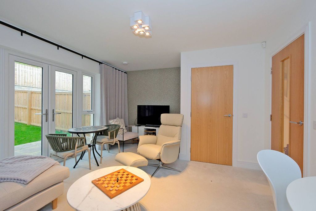 Property photo 3 of 16