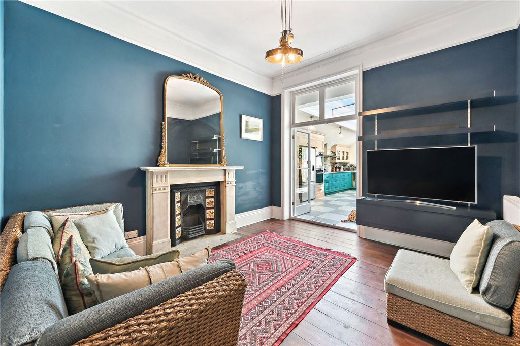 Property photo 3 of 20 Picture No. 07