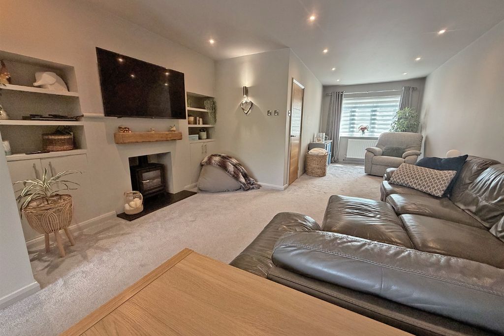 Property photo 3 of 17 5328783