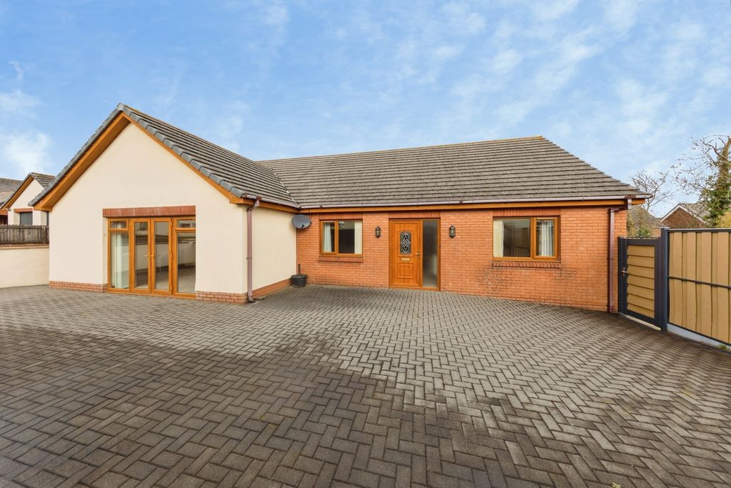 Property photo 1 of 21 Pbox-Img.Jpg