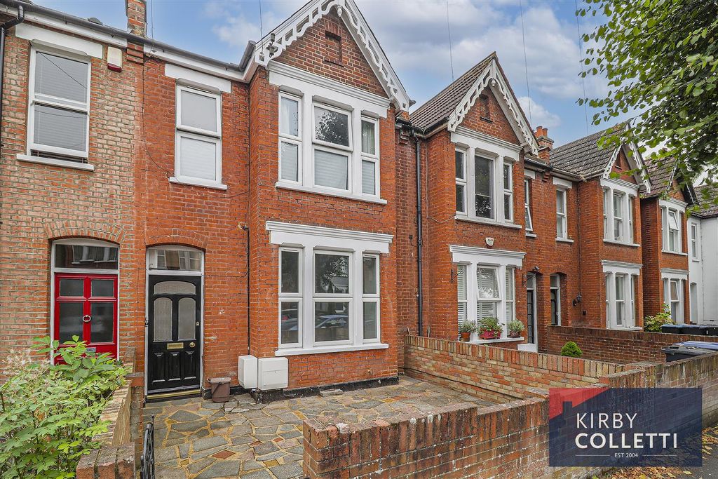 Property photo 1 of 12