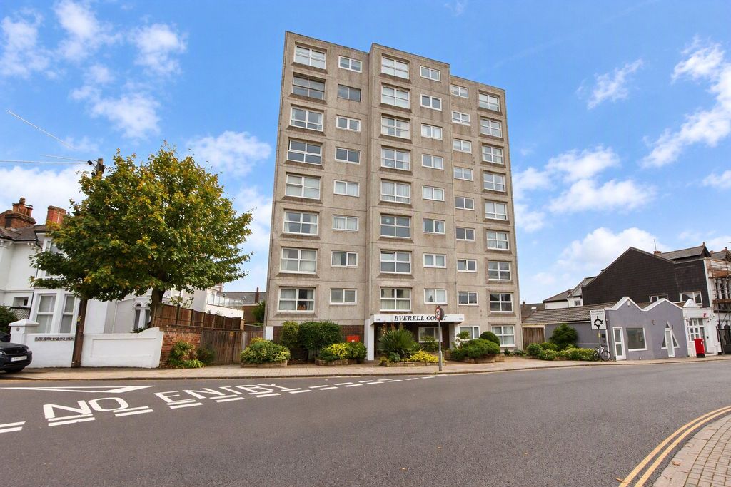 Property photo 1 of 16 Picture No. 38