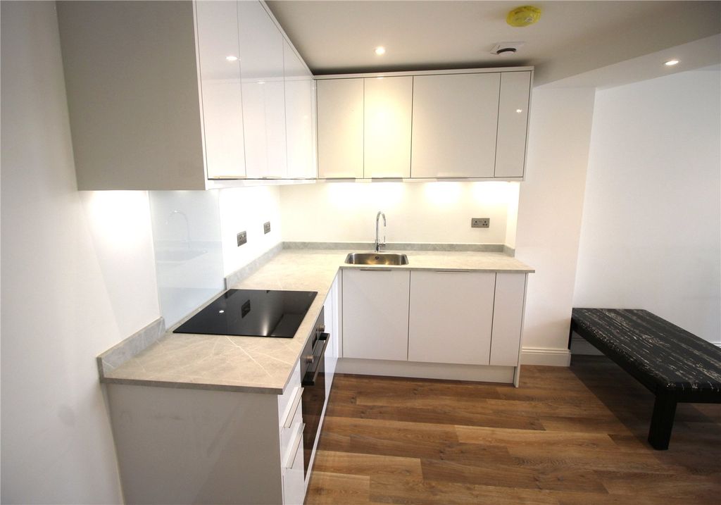 Property photo 2 of 10 Picture No. 05