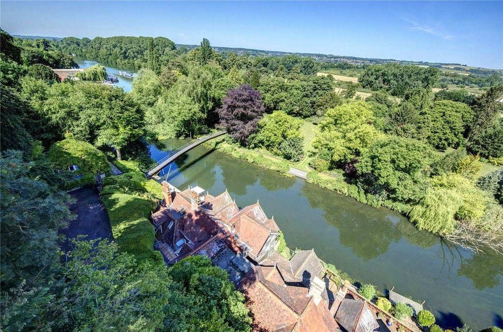 Property photo 3 of 17 Elevated Island View