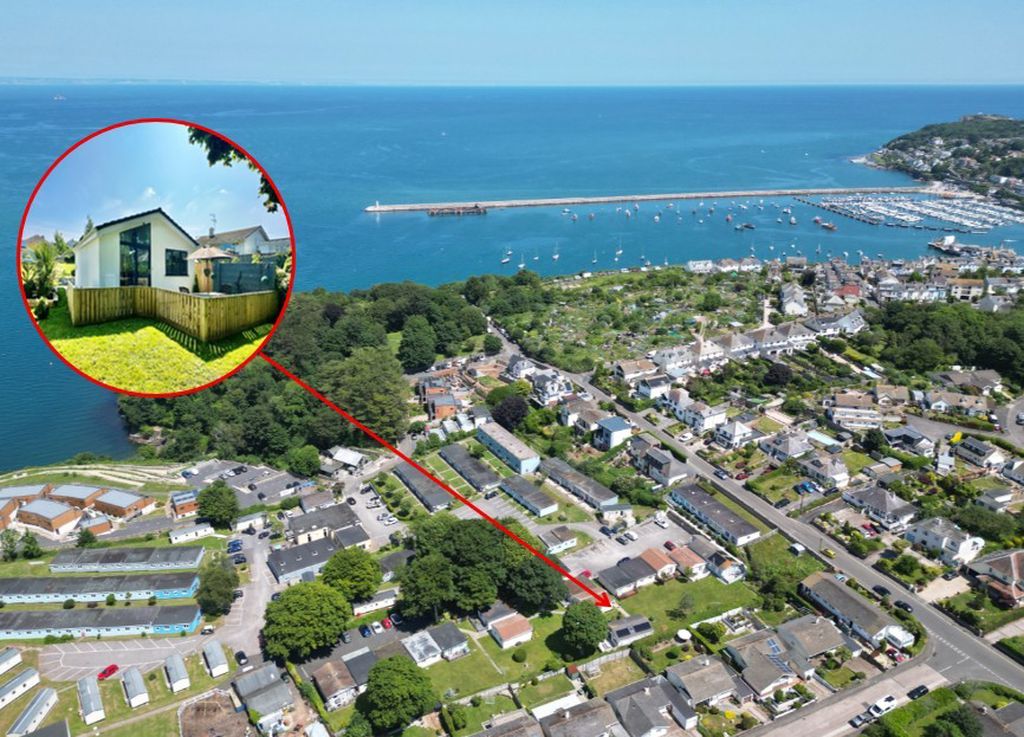 Property photo 1 of 16 Photo 16