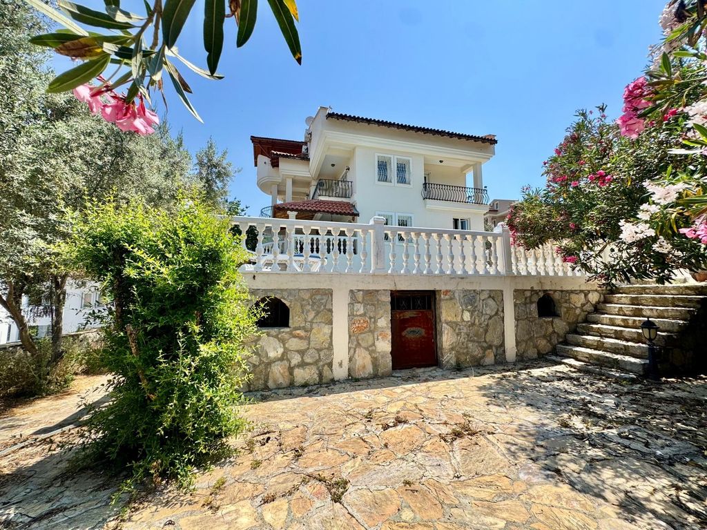 Property photo 2 of 25 Dream Villa In Uzumlu, Fethiye For Sale - Beautiful Private Garden