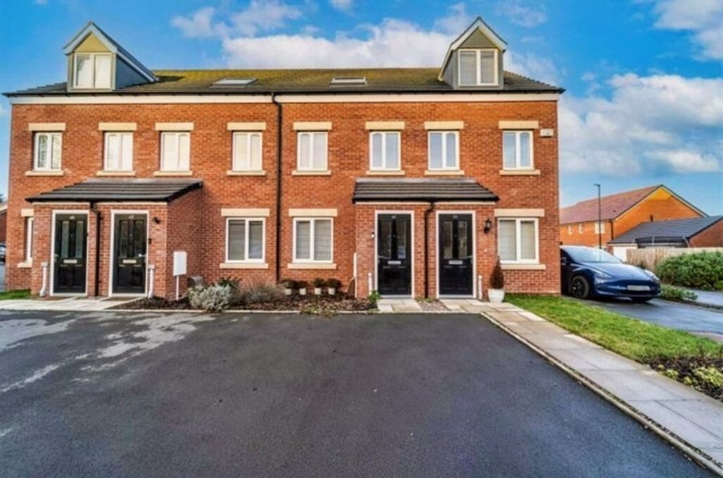 Property photo 1 of 22