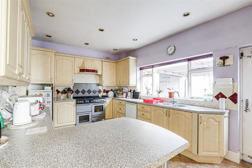 Property photo 3 of 17 7Nmrhsbtteu8Egseq_Pamq.Jpg