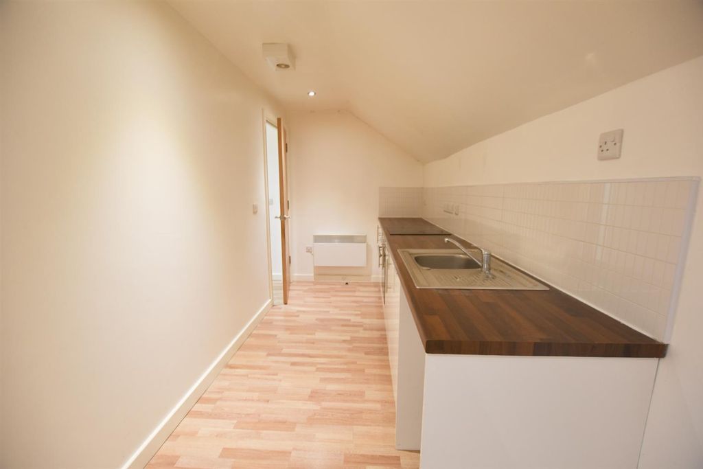 Property photo 2 of 8 3351840F4Ab9F1c0E45758c5Df62d5B2.Jpg