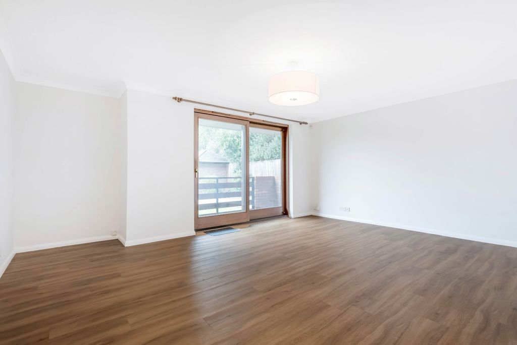 Property photo 1 of 10 Picture No. 04