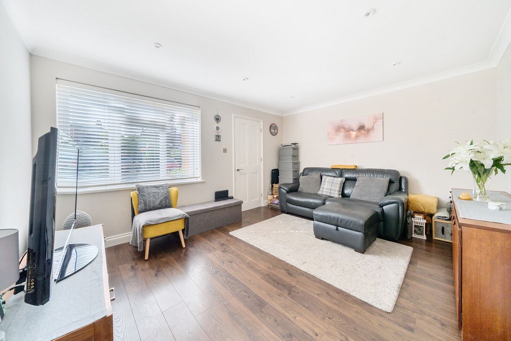 Property photo 3 of 9 1312264-9-6851B8A...