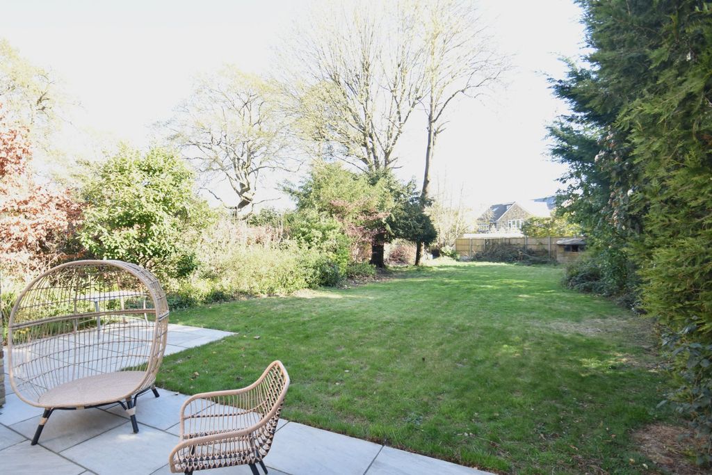 Property photo 2 of 18 Picture No. 29