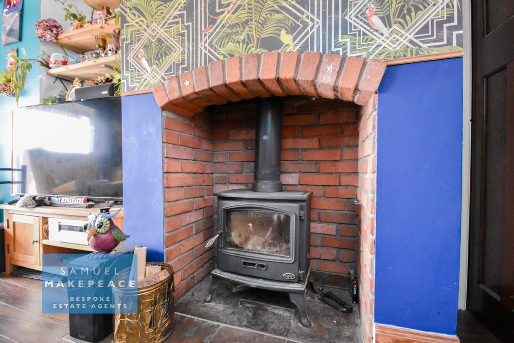 Property photo 3 of 30 Gallery