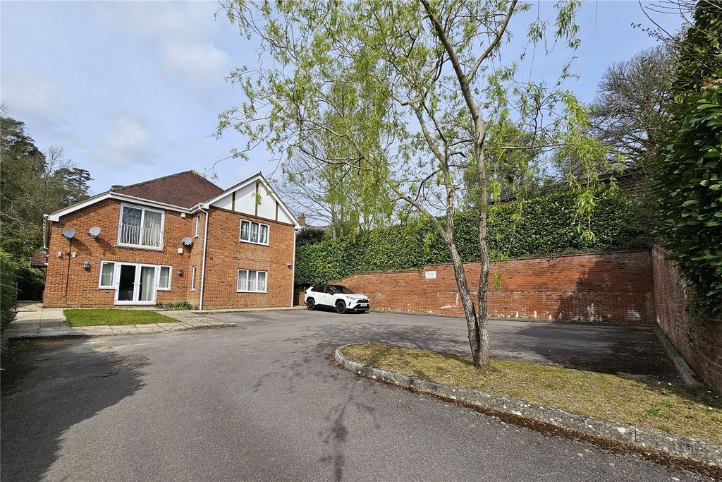 Property photo 1 of 16 Picture No. 26