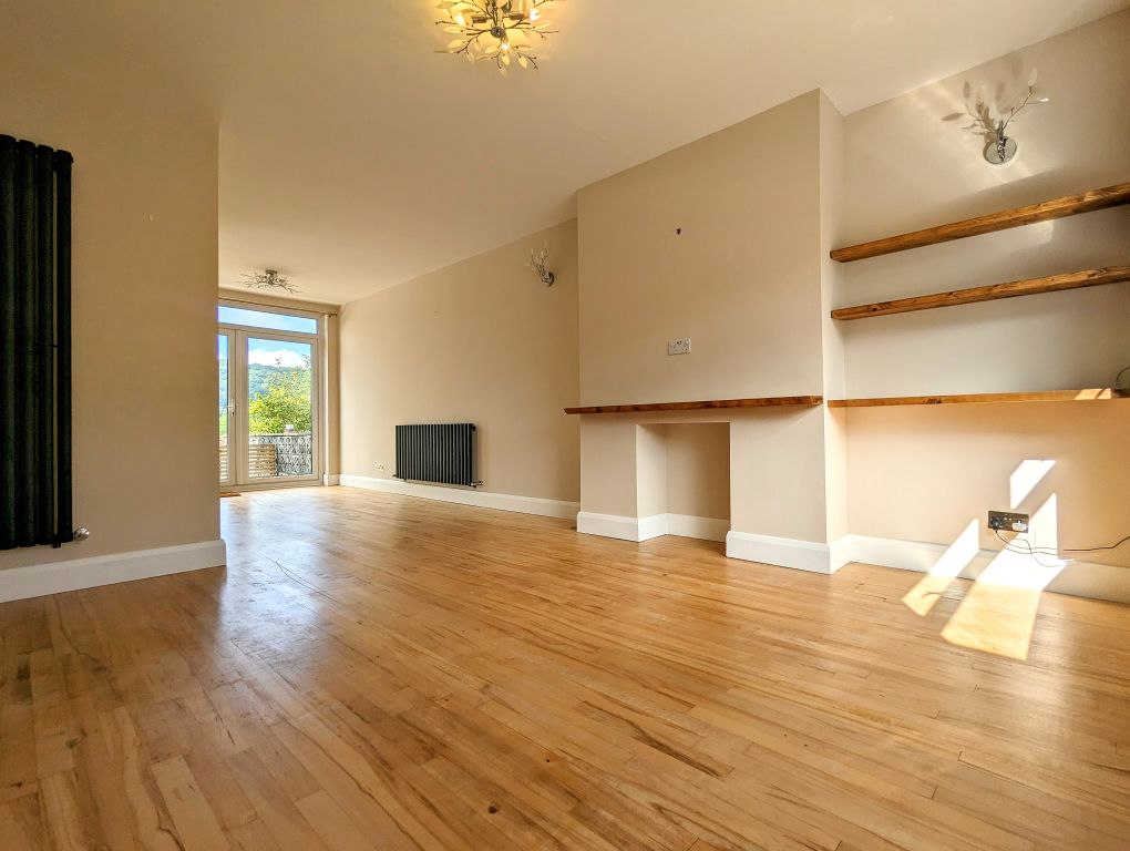 Property photo 3 of 12 Bedroom 1