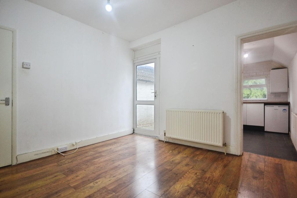 Property photo 3 of 15 588A08B8-Dsc_0054.Jpg