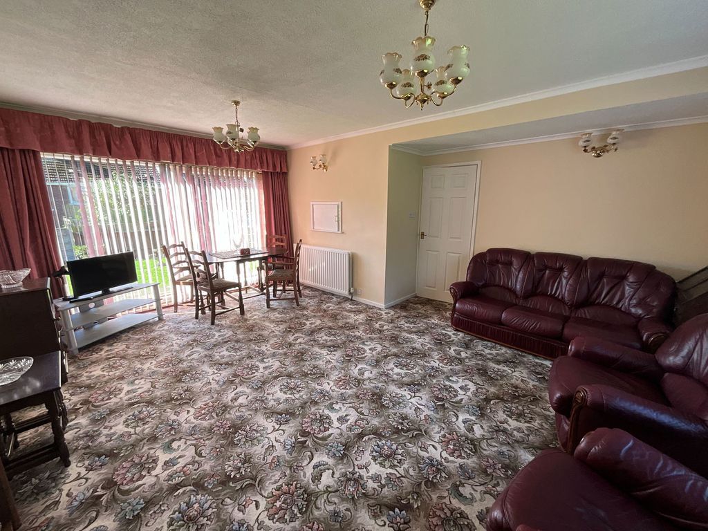 Property photo 3 of 14