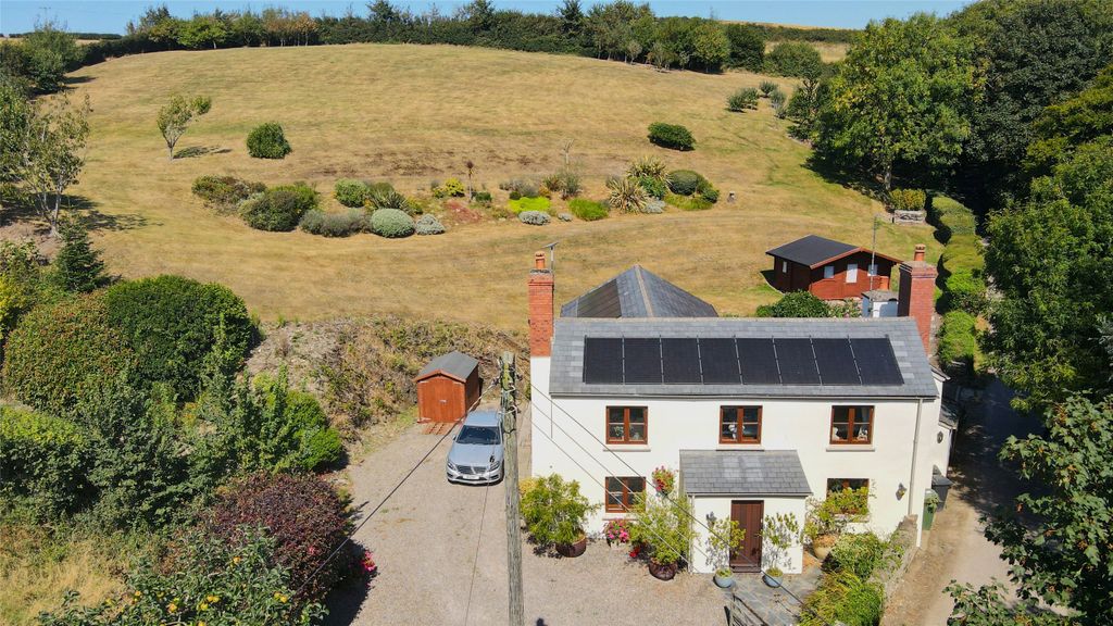 Property photo 3 of 37 Picture No. 75