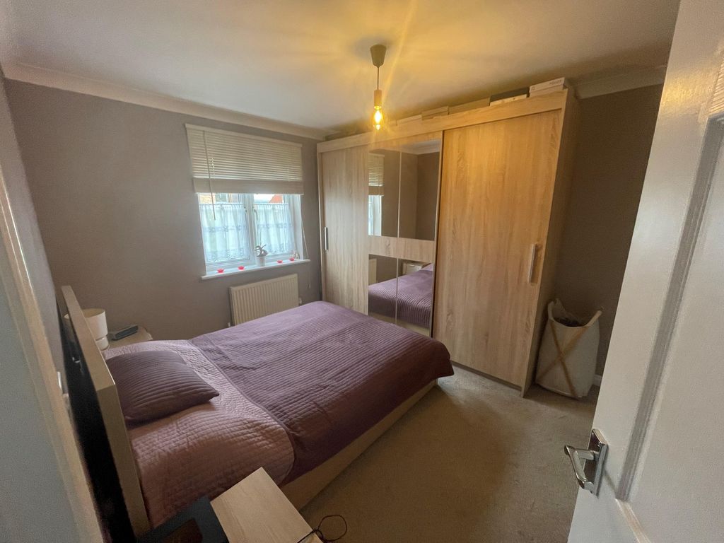 Property photo 2 of 7 Bedroom 1