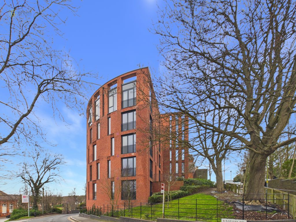 Property photo 1 of 28 85A6E7A53196438F9Aad4c5Beb82168E100Cam05459G0Pr0123Still035