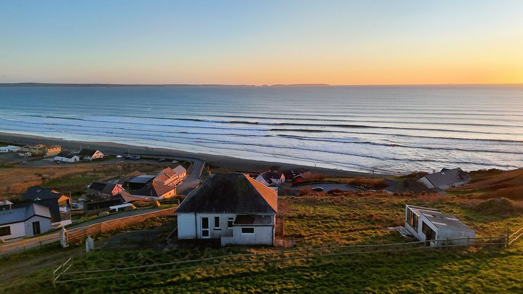 Property photo 2 of 26