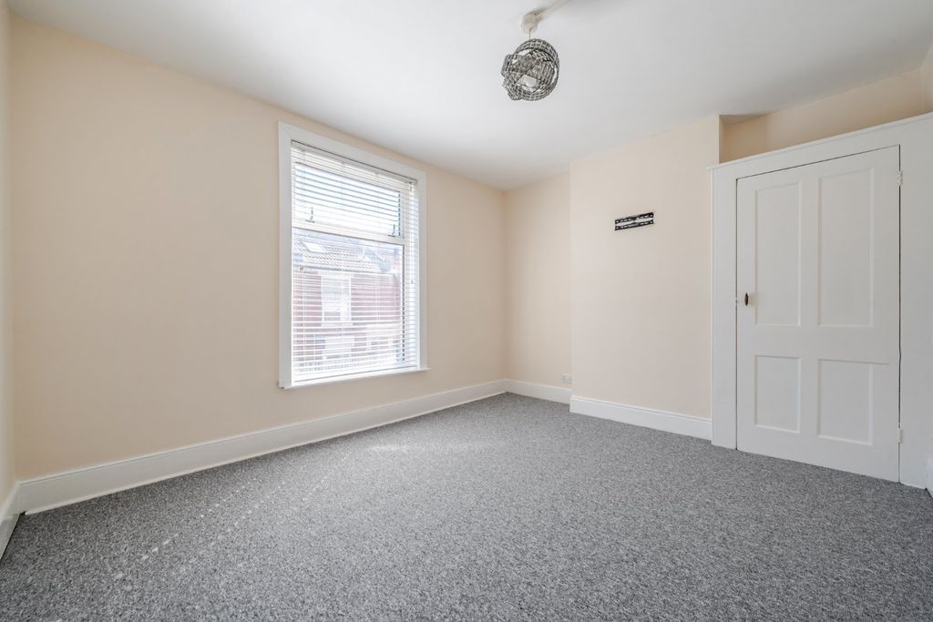 Property photo 3 of 13 Picture No. 30