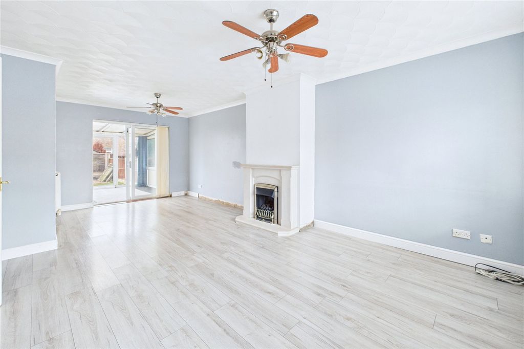 Property photo 3 of 15 Picture No. 24