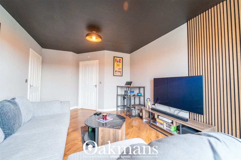 Property photo 3 of 22 Picture No. 14