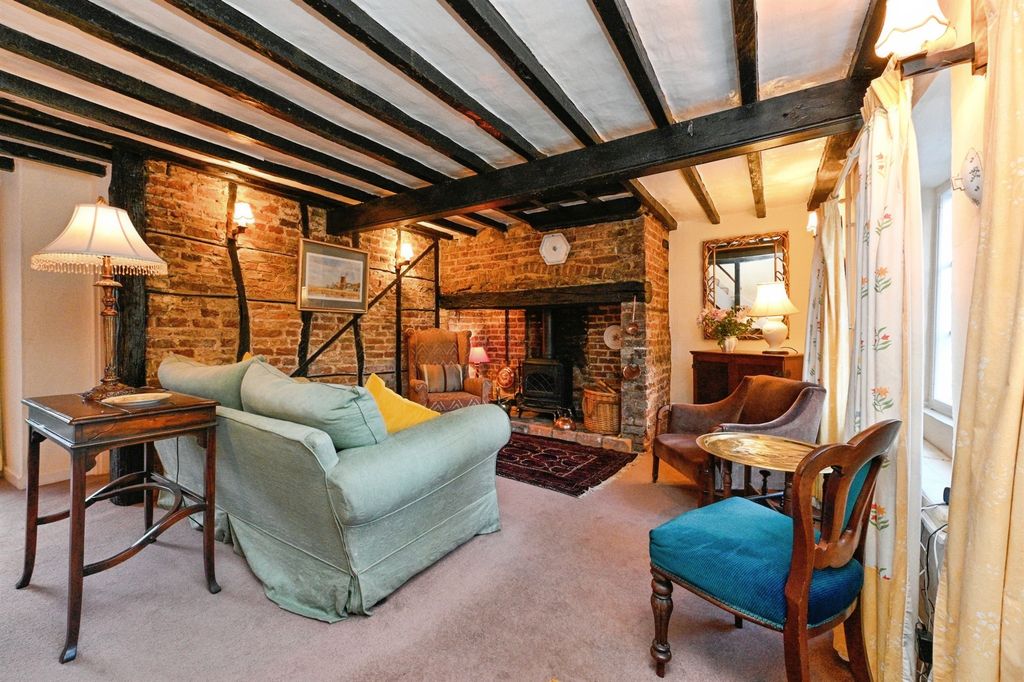 Property photo 2 of 22