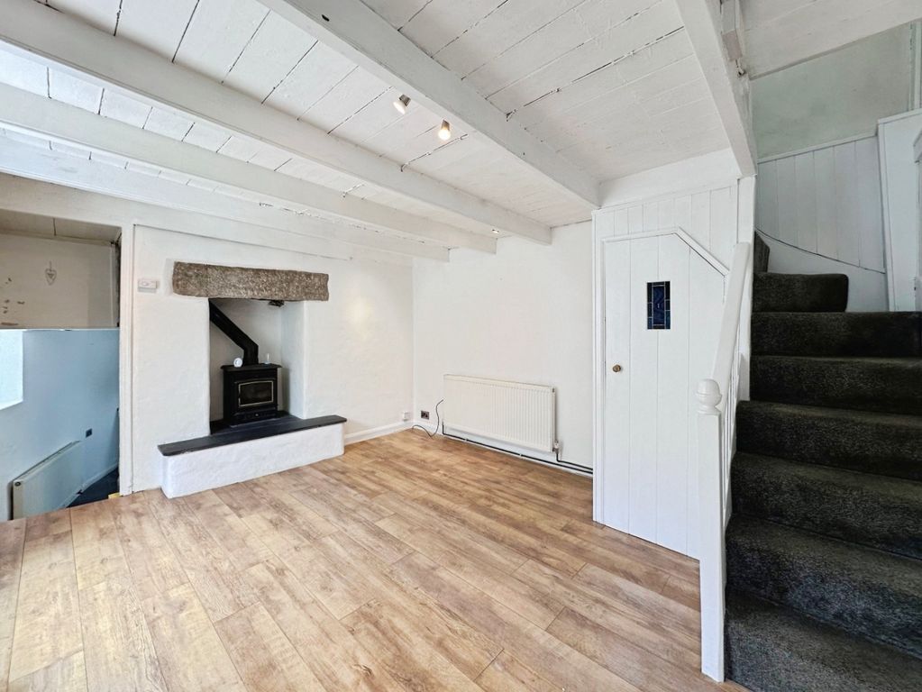 Property photo 2 of 14 5228124