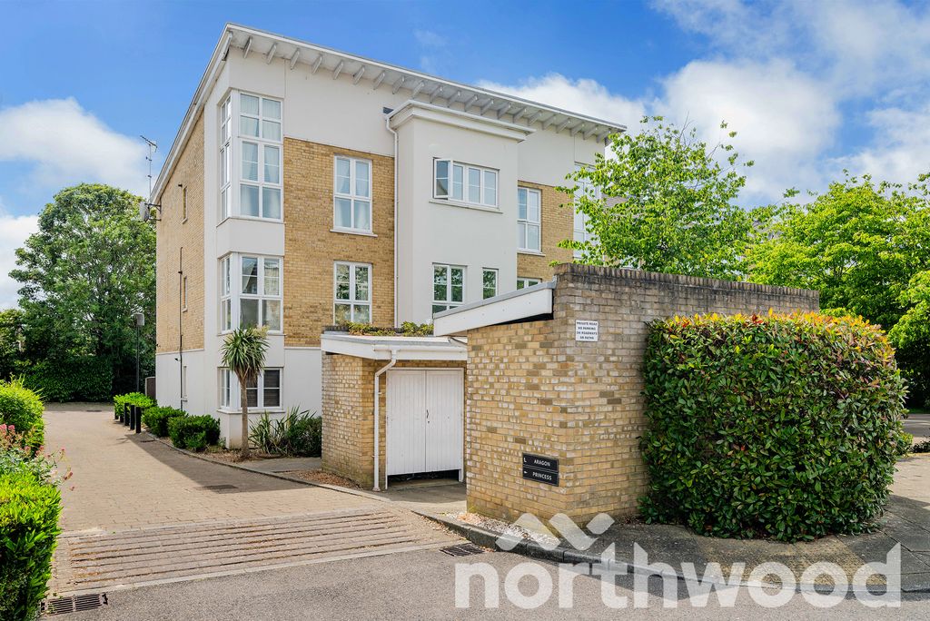 Property photo 1 of 11