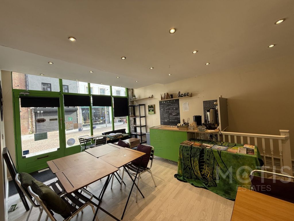 Property photo 3 of 6 Photo 4