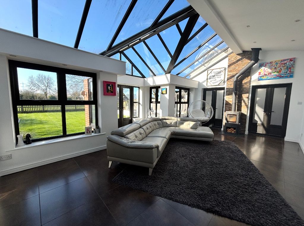 Property photo 2 of 28 Img_4369