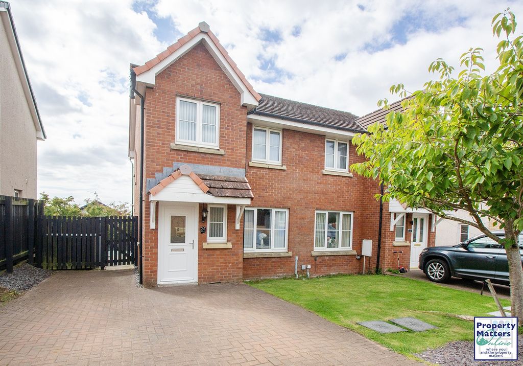 Property photo 1 of 19 3 Bedroom Semi-Detached Villa