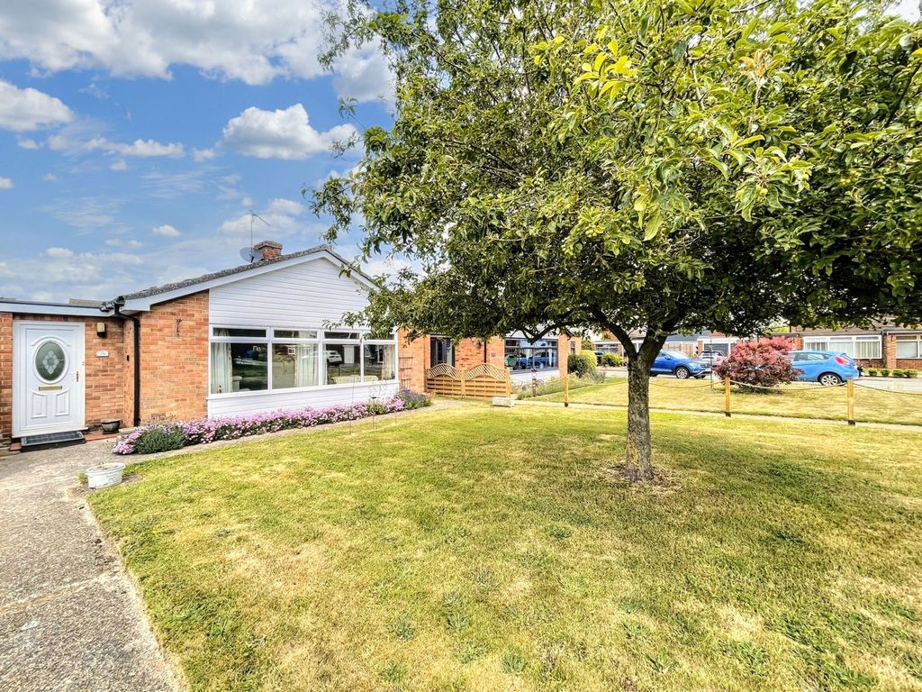 Property photo 1 of 27