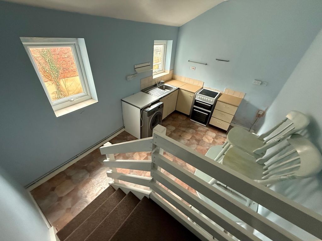 Property photo 3 of 6