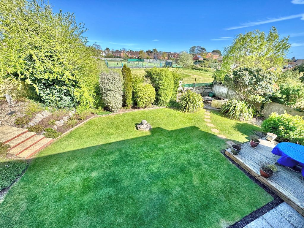 Property photo 3 of 21