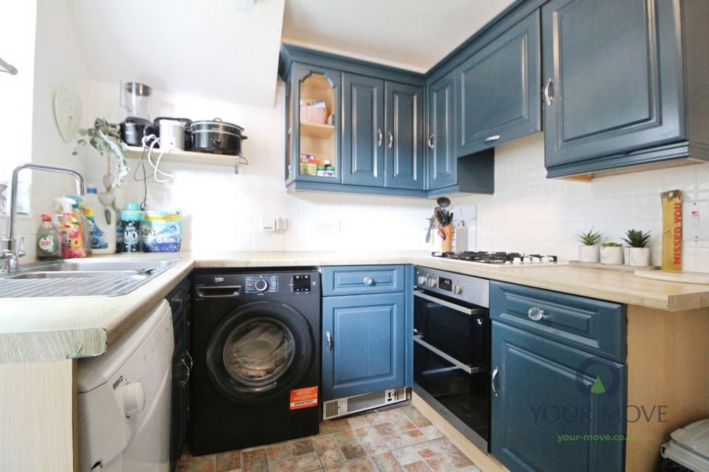 Property photo 3 of 6 Pbox-Img.Jpg